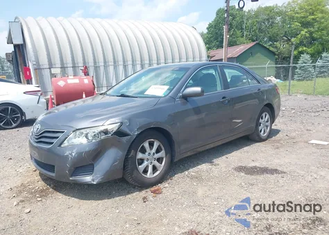 2011 Toyota Camry Le z USA, uszkodzony, nr VIN 4T1BF3EK8BU660667